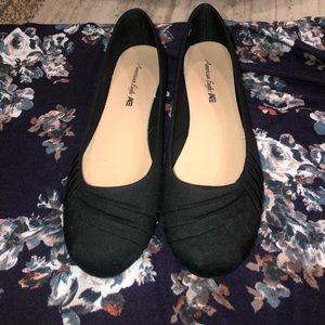 AE black flats
